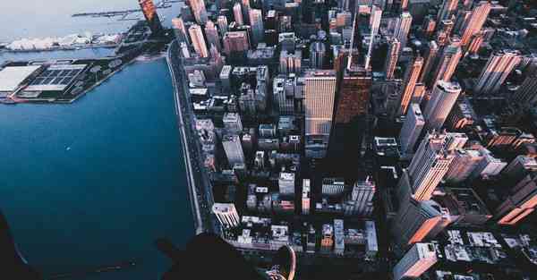 怎么做手机支架用衣架_怎么做手机支架用衣架做